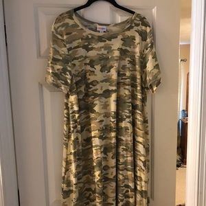 LuLaRoe Carly